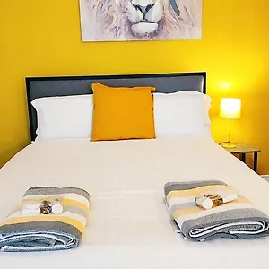 Romulus Court Fenham Holiday home